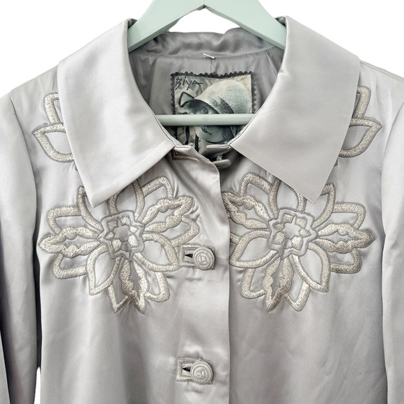 Biya Johnny Was Silver silk embroidered coat size medium - Picture 4 of 10
